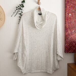 Lane Bryant White Speckled Poncho Size 18/20